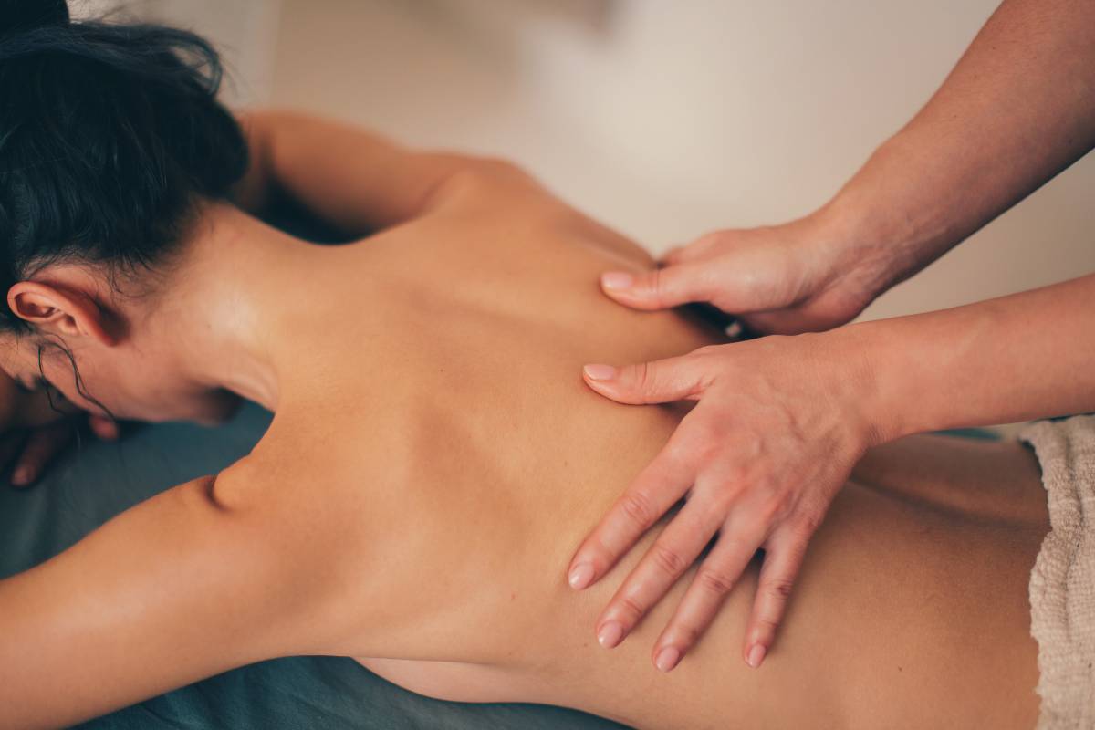 Wirbelsäulenmassage nach Breuss